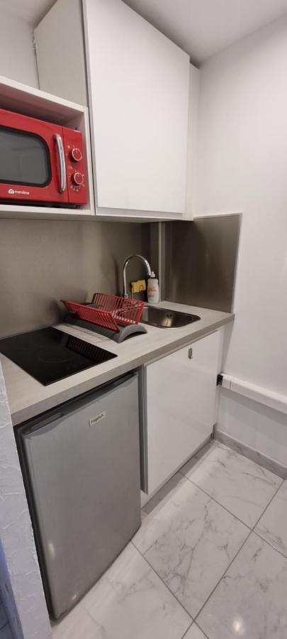 Apartamento 4 Dans Le Meme Immeuble *