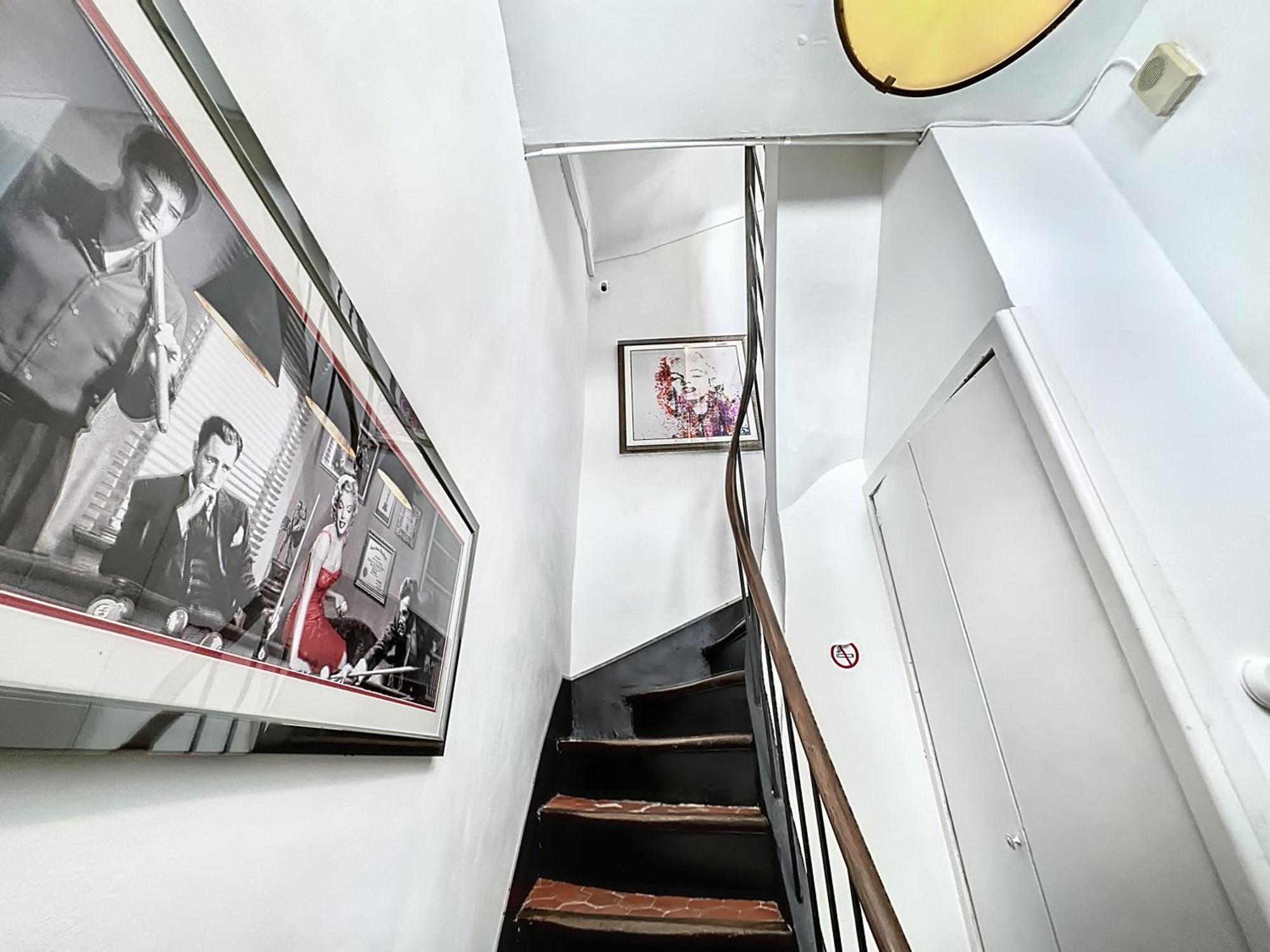 Apartamento 4 Dans Le Meme Immeuble
