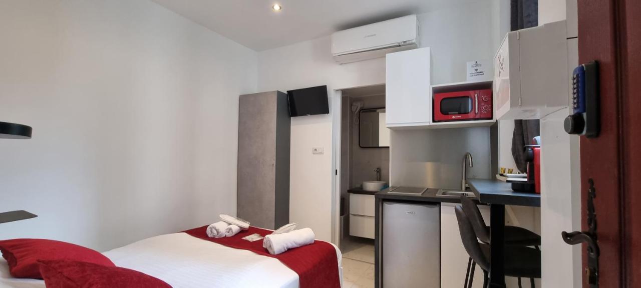 4 Dans Le Meme Immeuble Appartement *
